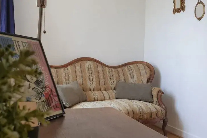 Room 5 of 17