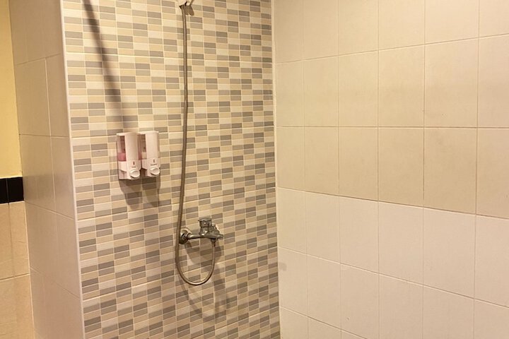 Room 18 of 42