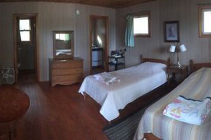Room 15 of 32