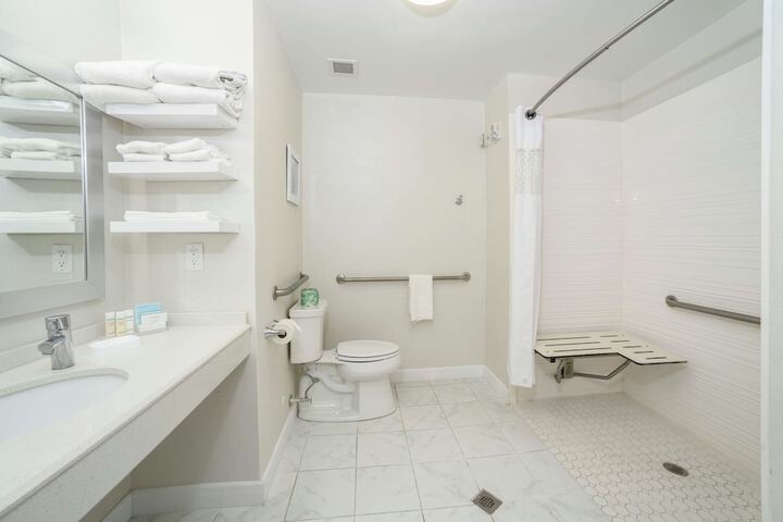 Bathroom shower
