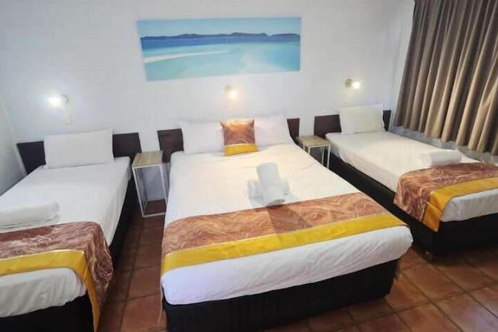 Room 5 of 28