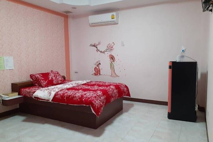 Room 2 of 8