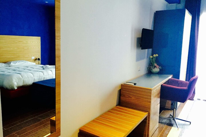 Room 11 of 55