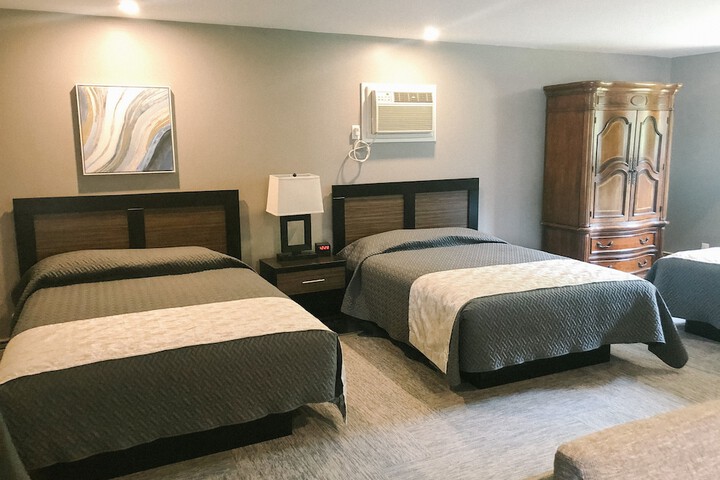 Room 10 of 31
