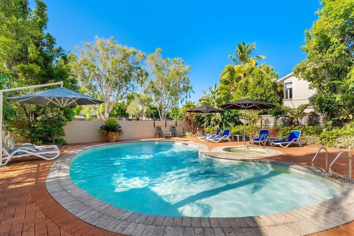 Pools & Facilities