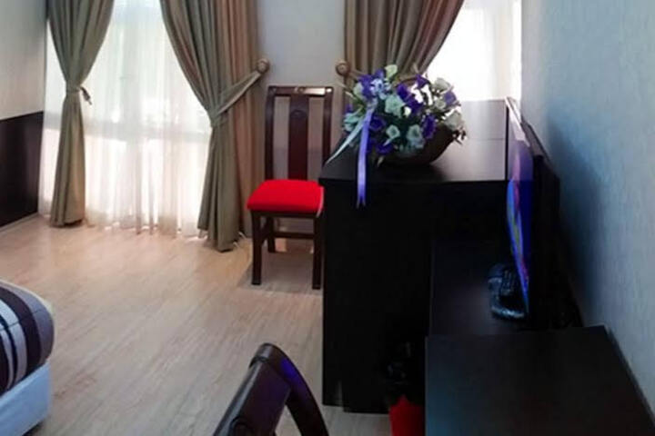 DIAMOND HOTEL