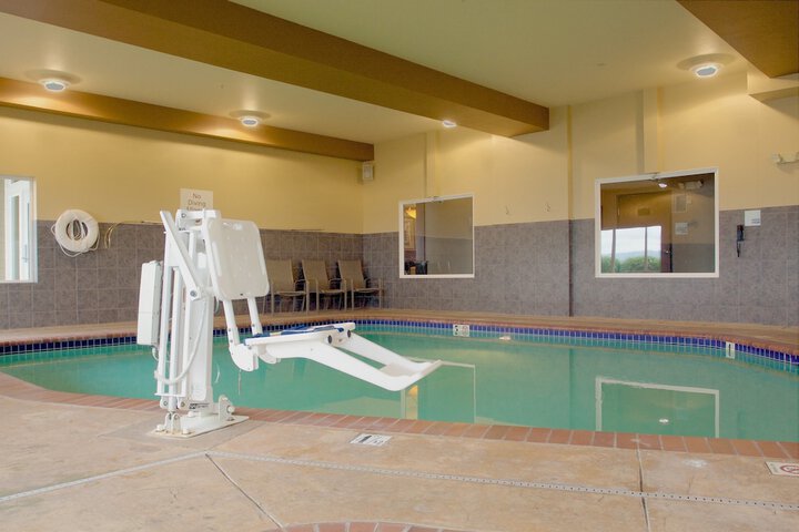 Pool 37 of 69