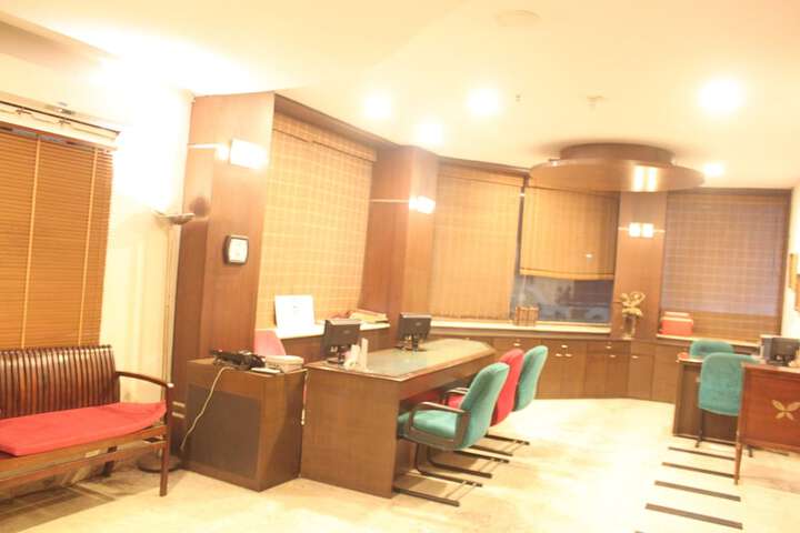 Entrance & Lobby