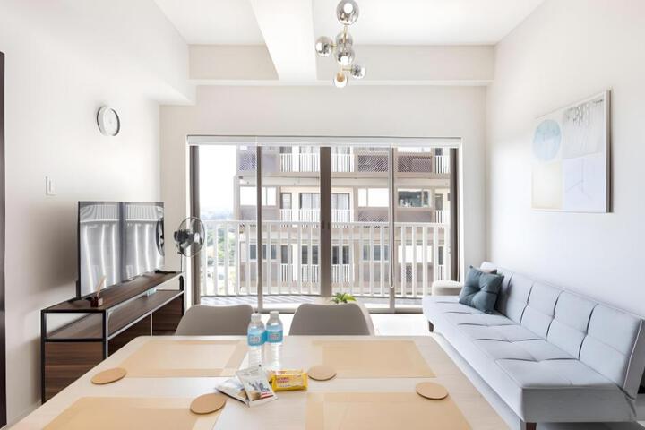 Relaxing and Cozy 2 Bedroom with Balcony