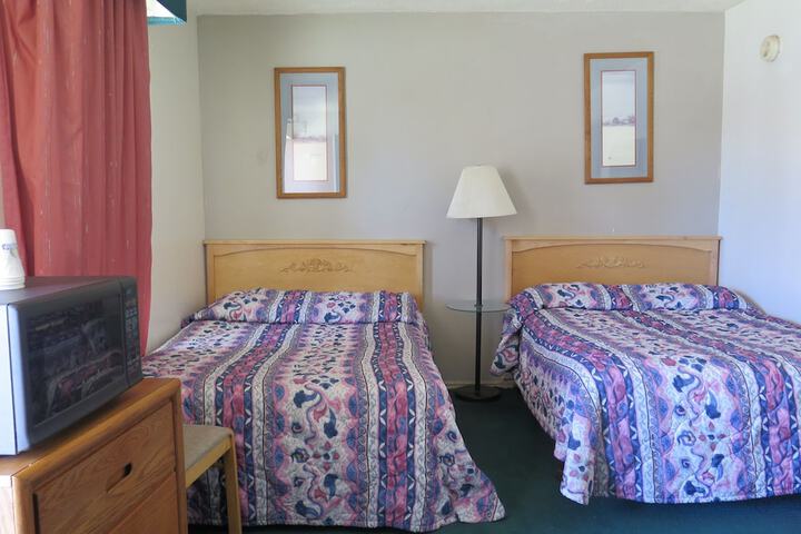 Room 16 of 38