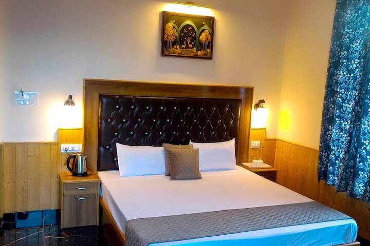 Room 7 of 27