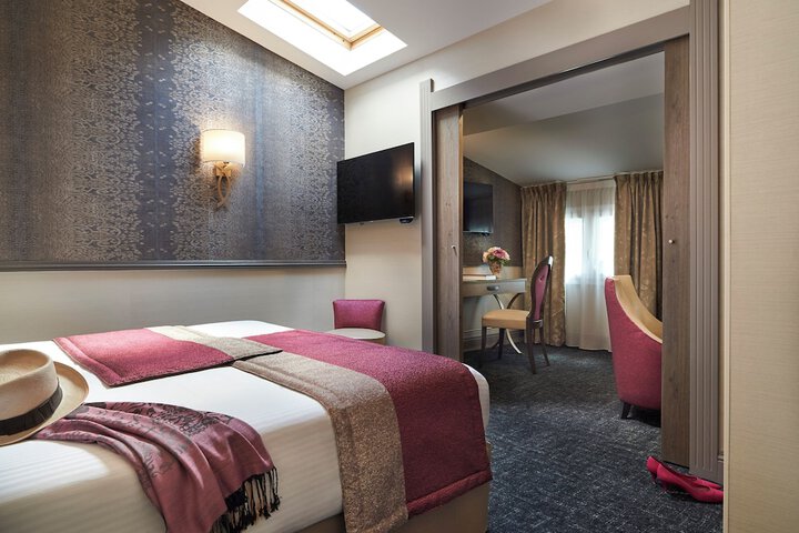 Room 12 of 35