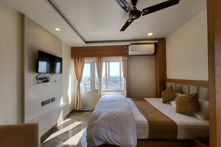 Room 7 of 75