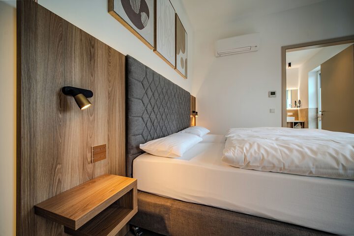 Room 18 of 70