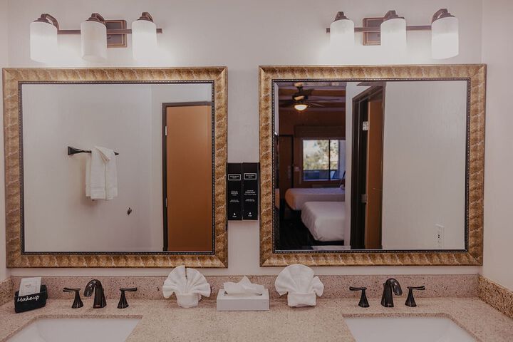 Room 48 of 93