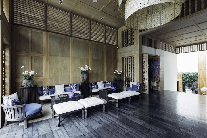 Lobby Entry
