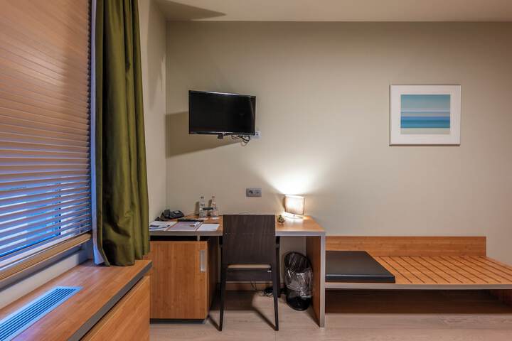Room 26 of 81