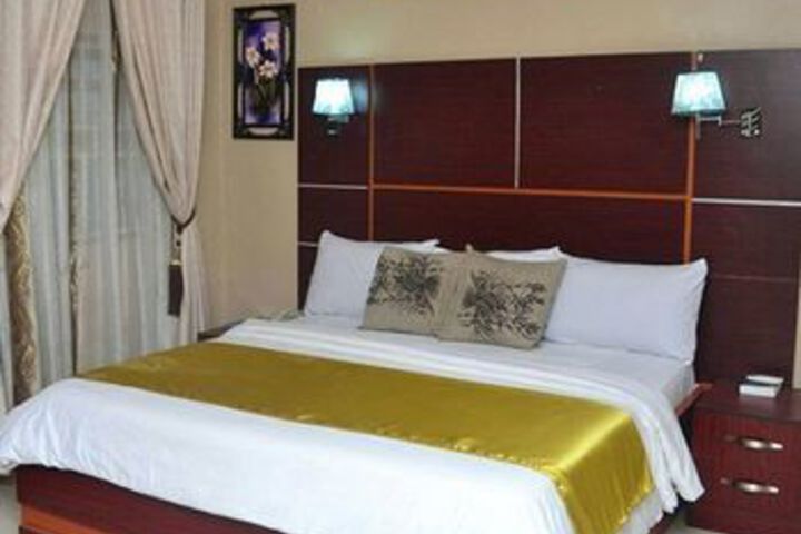 Room 15 of 41