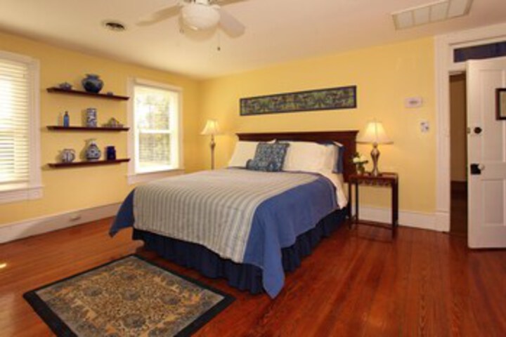 Room 46 of 65