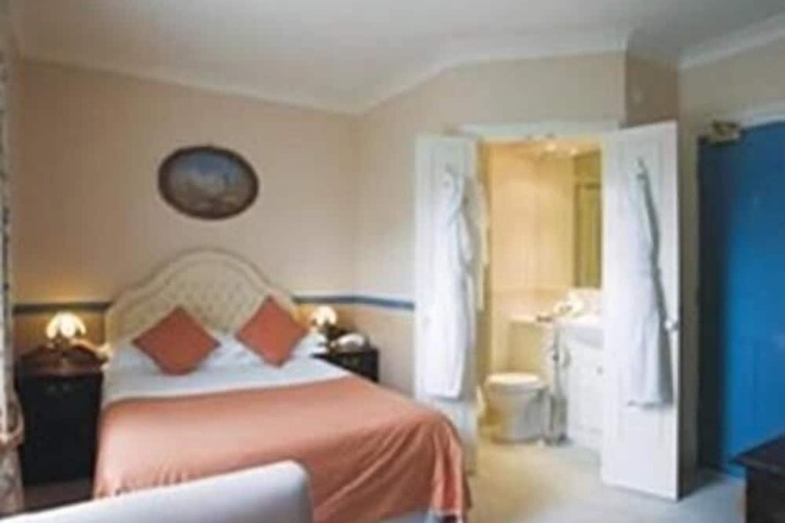 Room 8 of 29