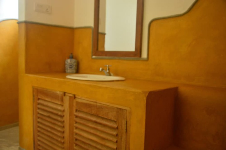 Room 26 of 77