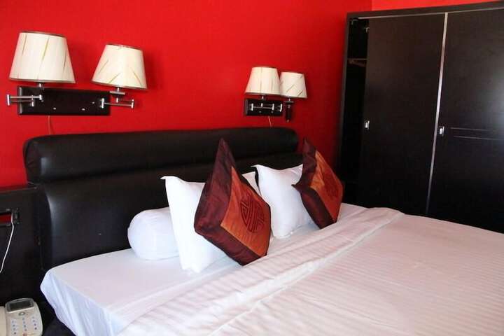 Room 17 of 62