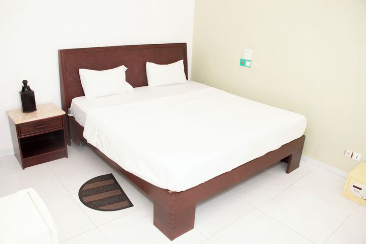 Room 5 of 50