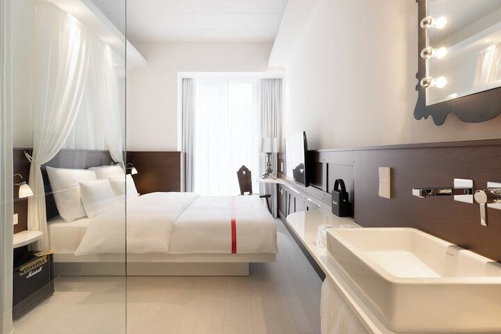 Room 29 of 127