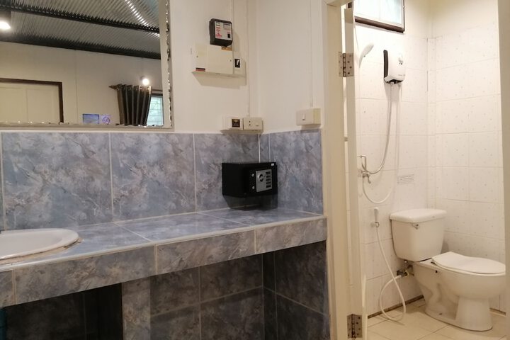 Room 60 of 92