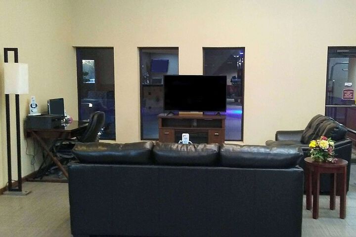 Business Center 39 of 48