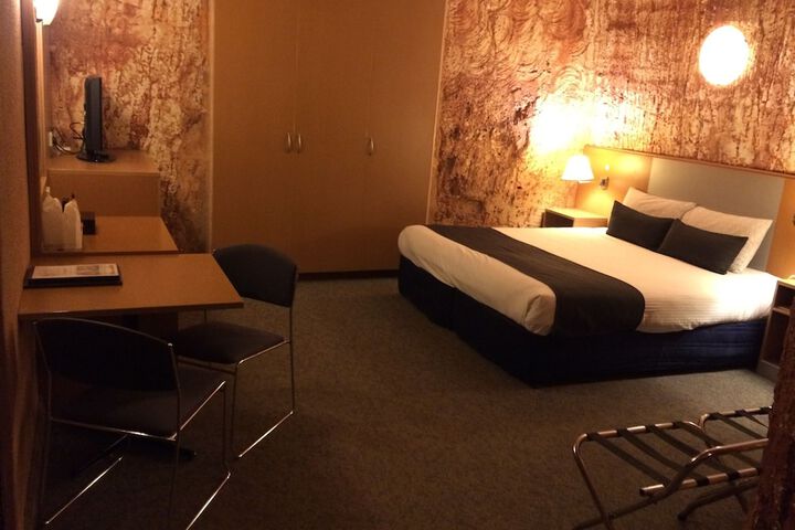 Room 20 of 146