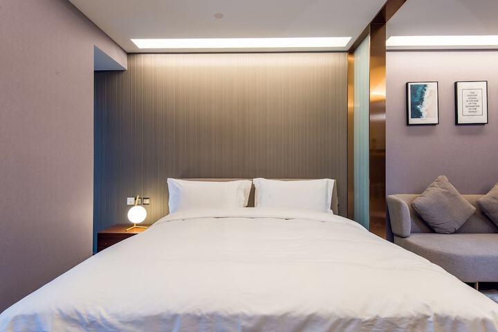 Room 4 of 29