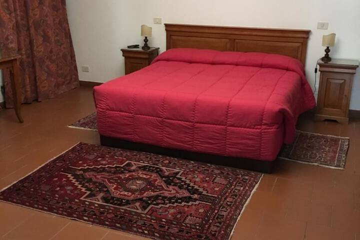 Room 8 of 25