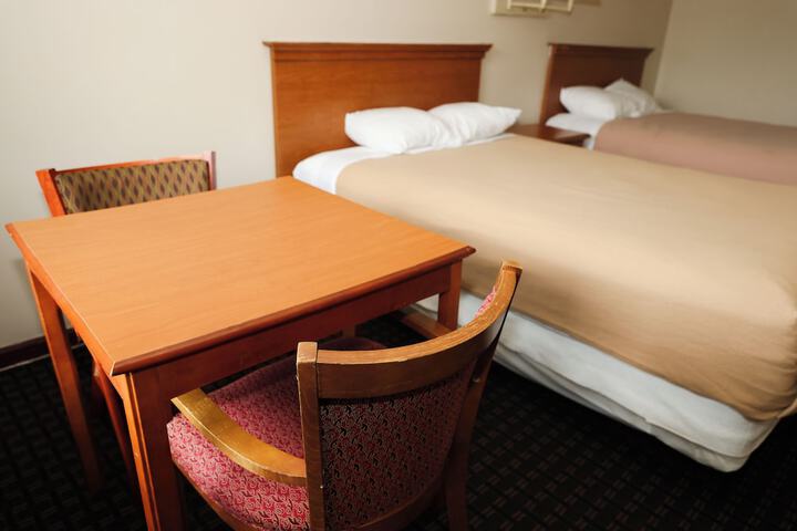Room 2 of 15