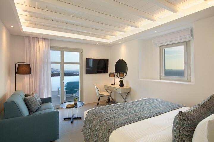 Room 46 of 102