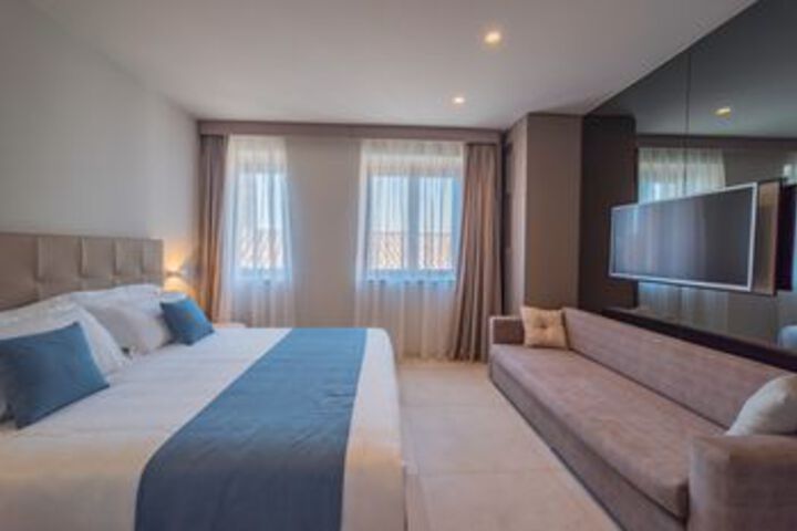 Room 21 of 79