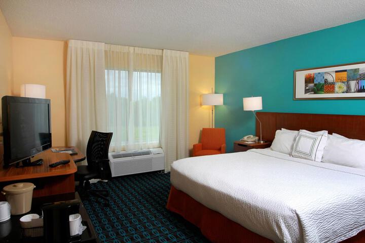 1 King Bed (1 of 4)