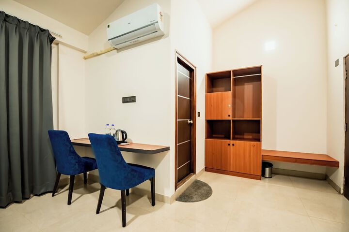 Room 15 of 20