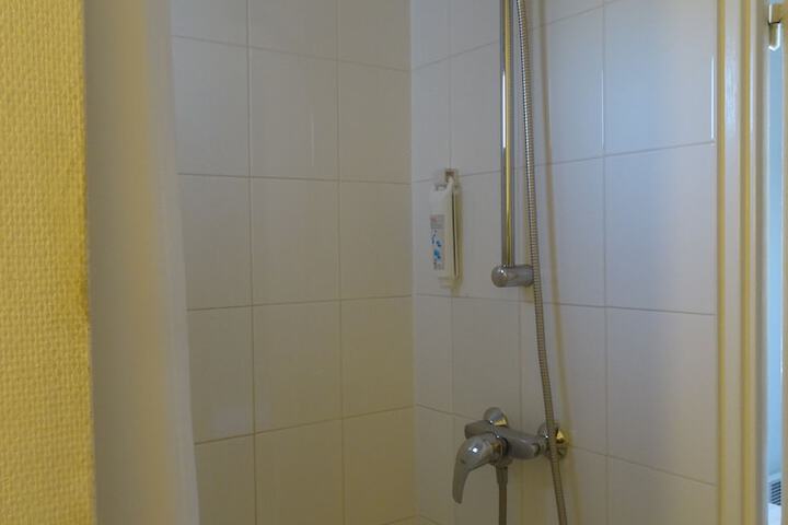 Room 15 of 41