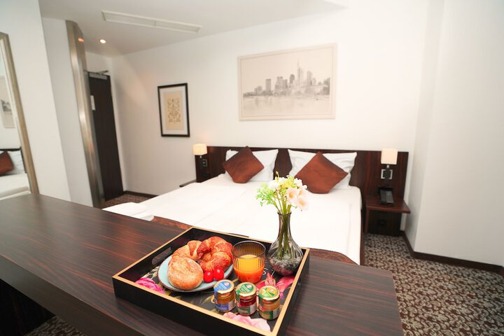 Room 12 of 55