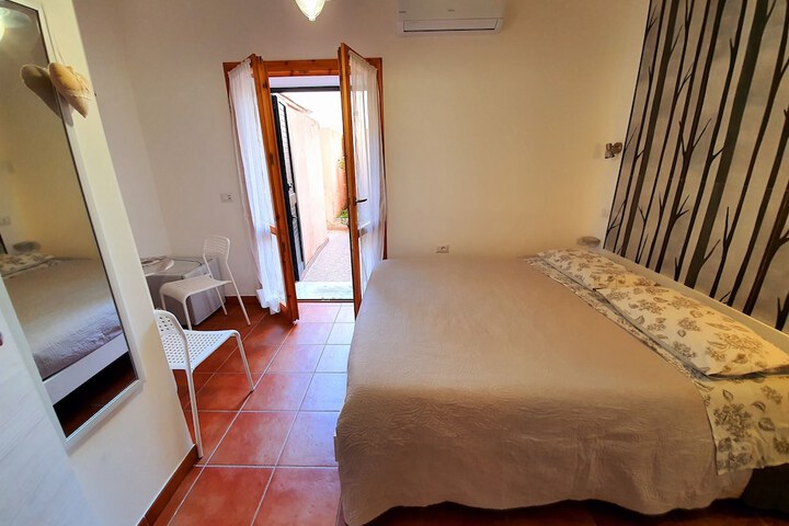 Room 2 of 15