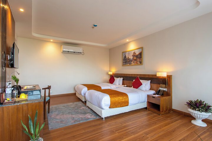 Room 13 of 66