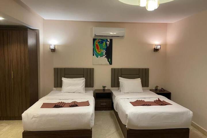 Room 19 of 125