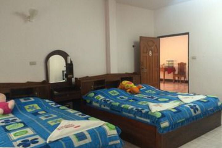 Room 11 of 20