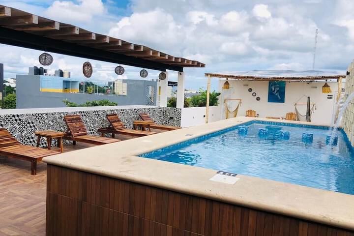 Sundeck 49 of 51
