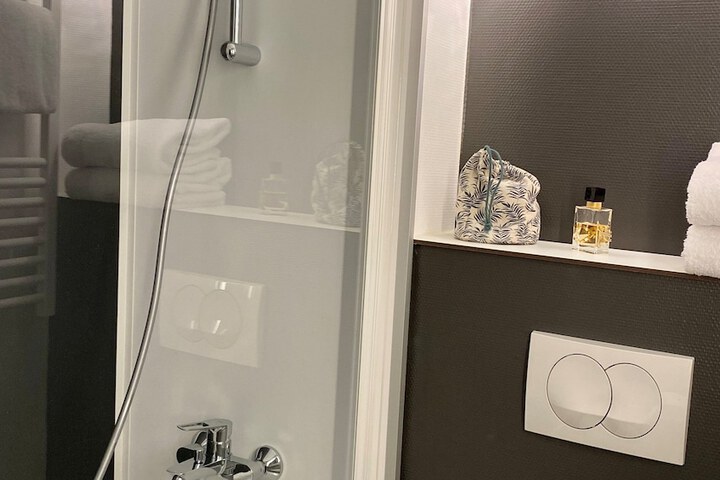 Room 60 of 127