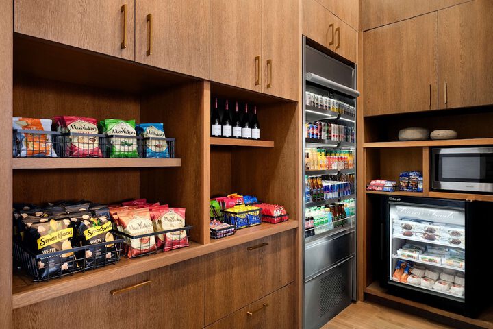 Snack bar