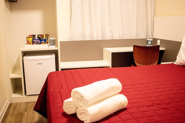 Room 27 of 70