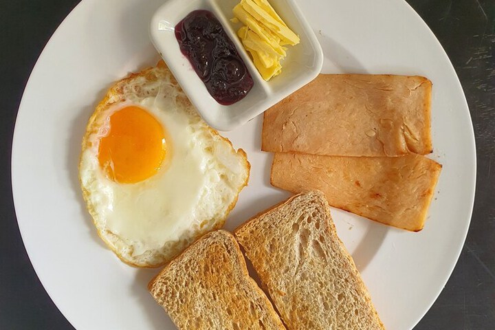 Breakfast/Coffee Service 29 of 45