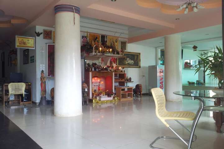Exterior of TAWANTAI HOTEL